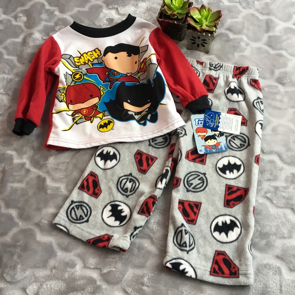 Boys Pajama Set Justice League Superheroes NWT